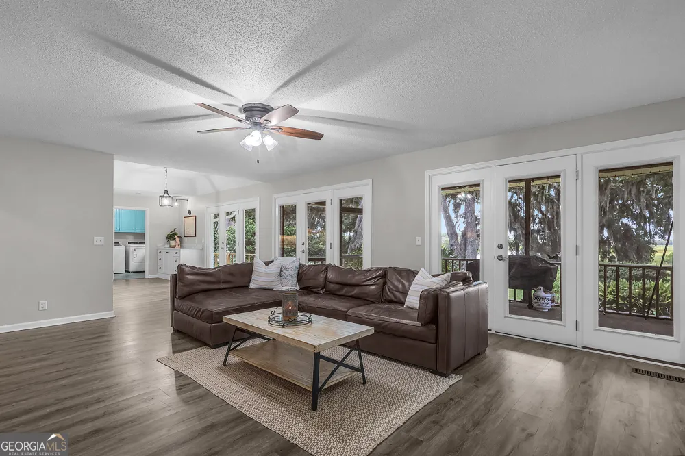 1154 River DR SW Darien, GA 31305