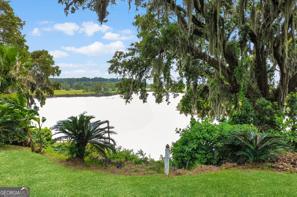 1154 River DR SW Darien, GA 31305