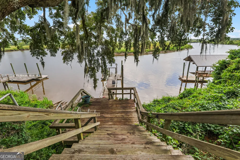 1154 River DR SW Darien, GA 31305