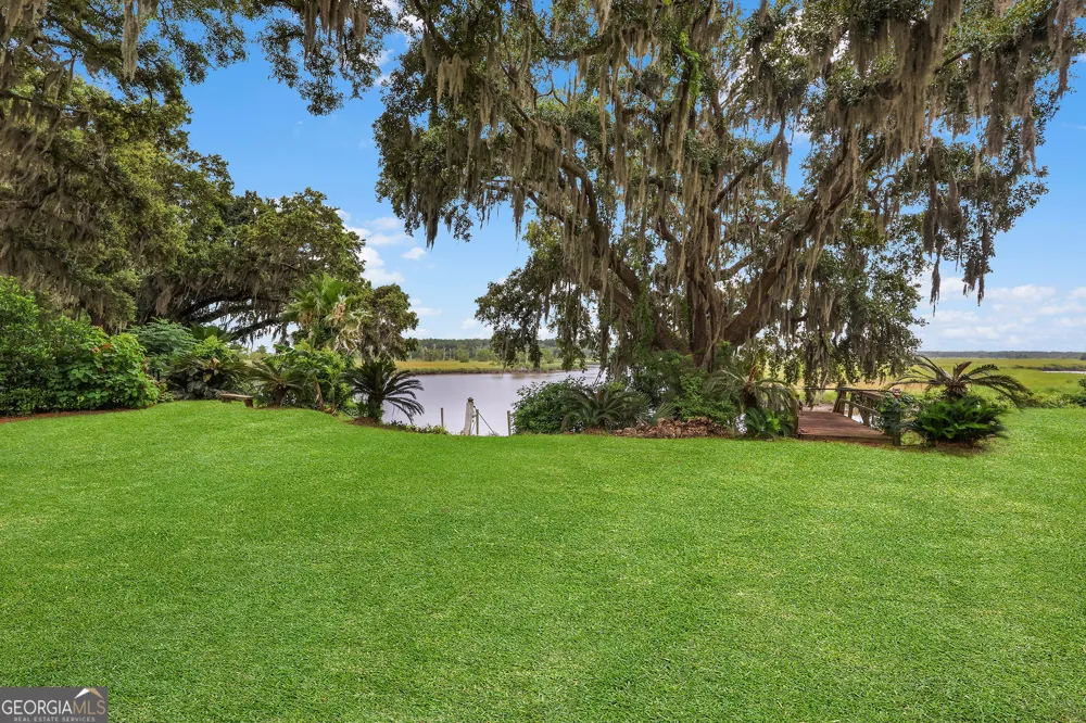 1154 River DR SW Darien, GA 31305