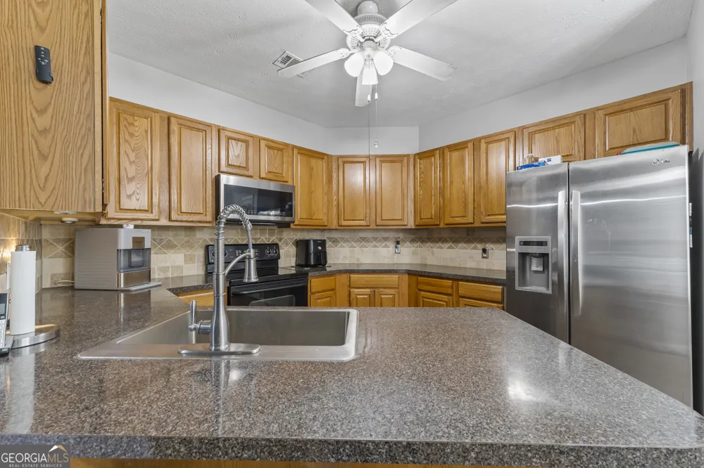 238 Apple Valley RD Commerce, GA 30529