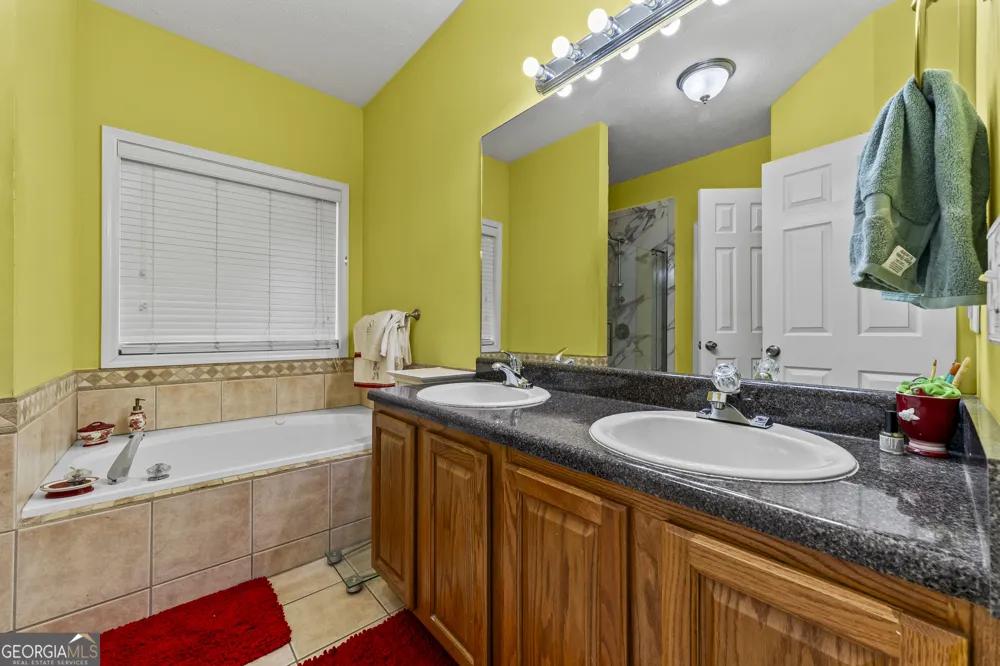 238 Apple Valley RD Commerce, GA 30529
