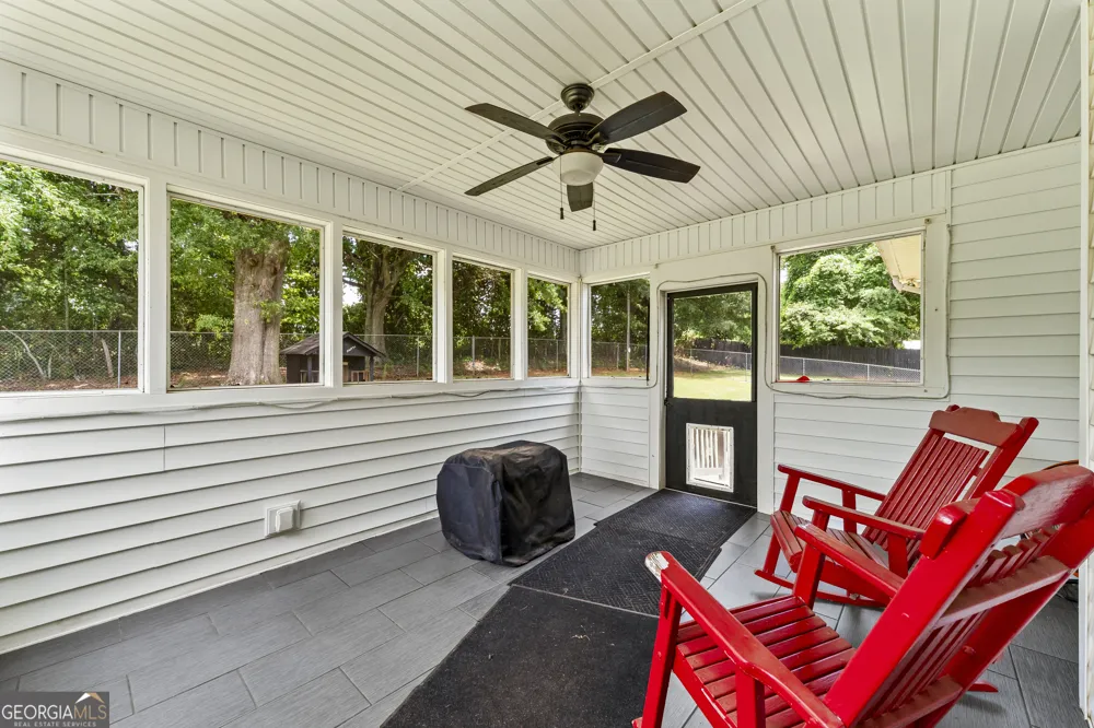 238 Apple Valley RD Commerce, GA 30529