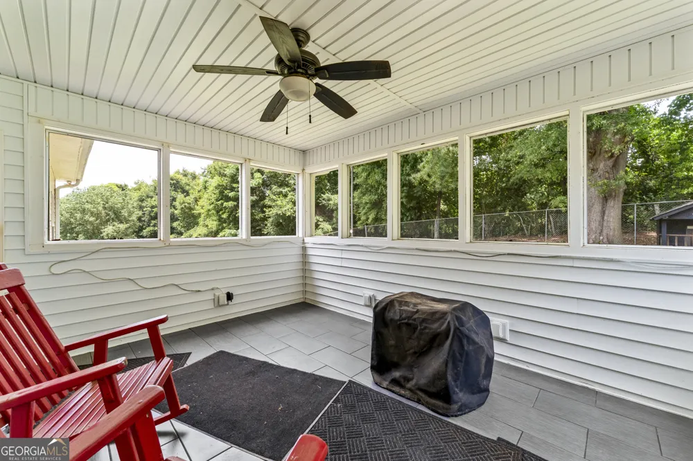 238 Apple Valley RD Commerce, GA 30529
