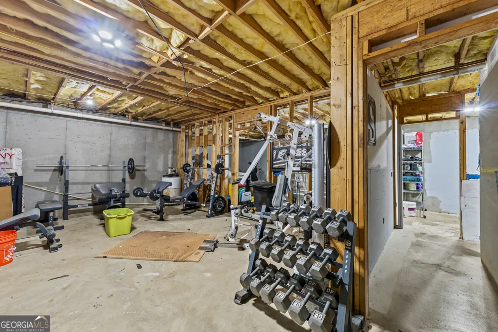 238 Apple Valley RD Commerce, GA 30529