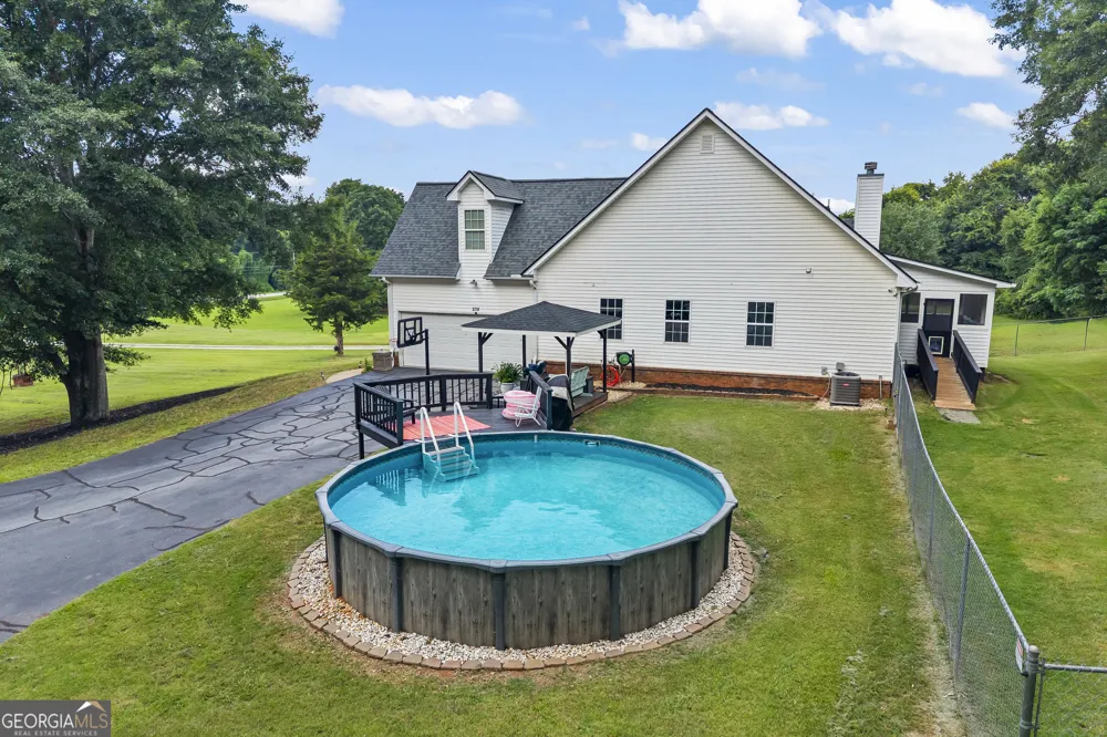 238 Apple Valley RD Commerce, GA 30529