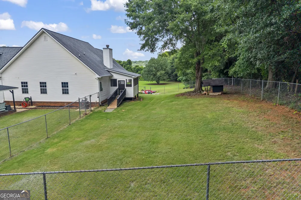 238 Apple Valley RD Commerce, GA 30529