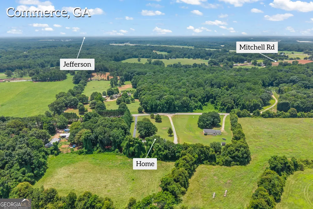 238 Apple Valley RD Commerce, GA 30529