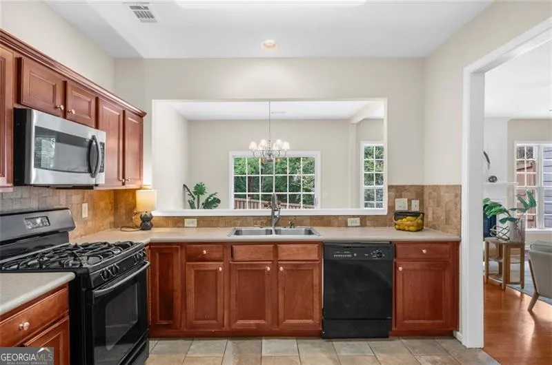 1462 Bellsmith DR Roswell, GA 30076