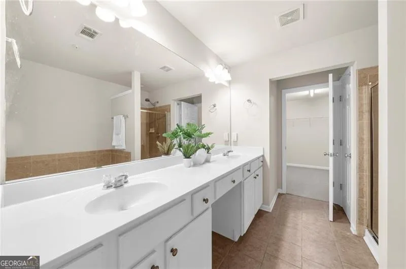 1462 Bellsmith DR Roswell, GA 30076