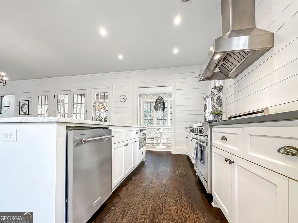 9139 Selborne LN Chattahoochee Hills, GA 30268