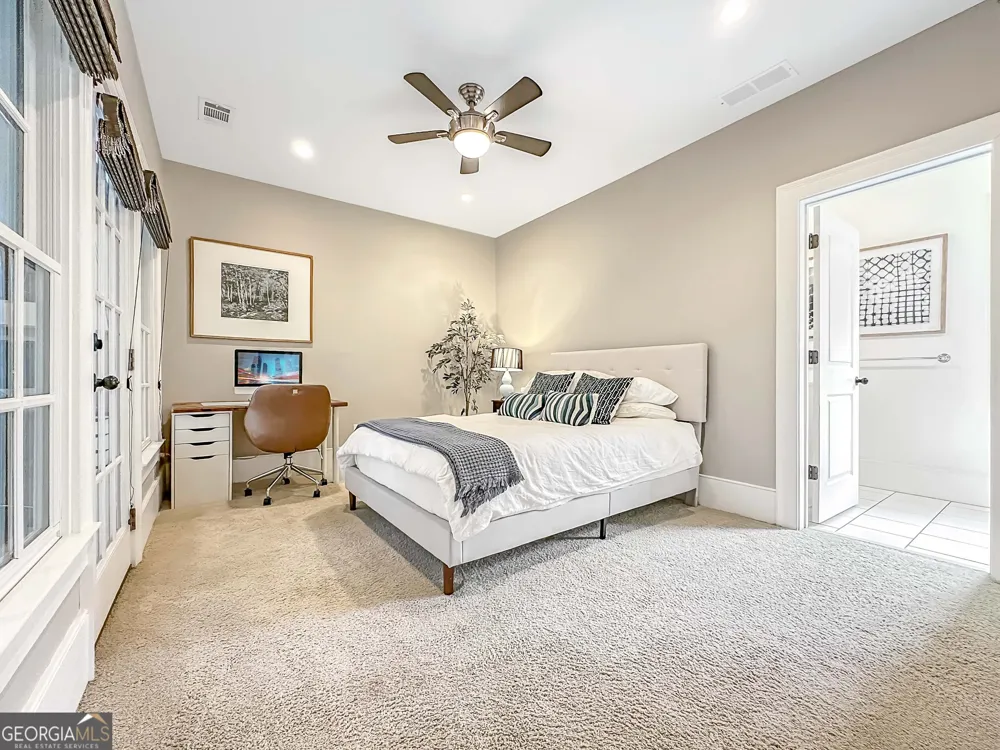 9139 Selborne LN Chattahoochee Hills, GA 30268