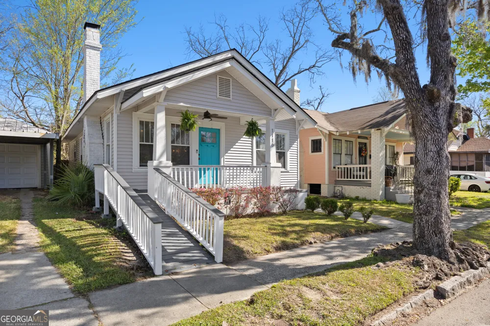 1116 E 40th ST Savannah, GA 31404