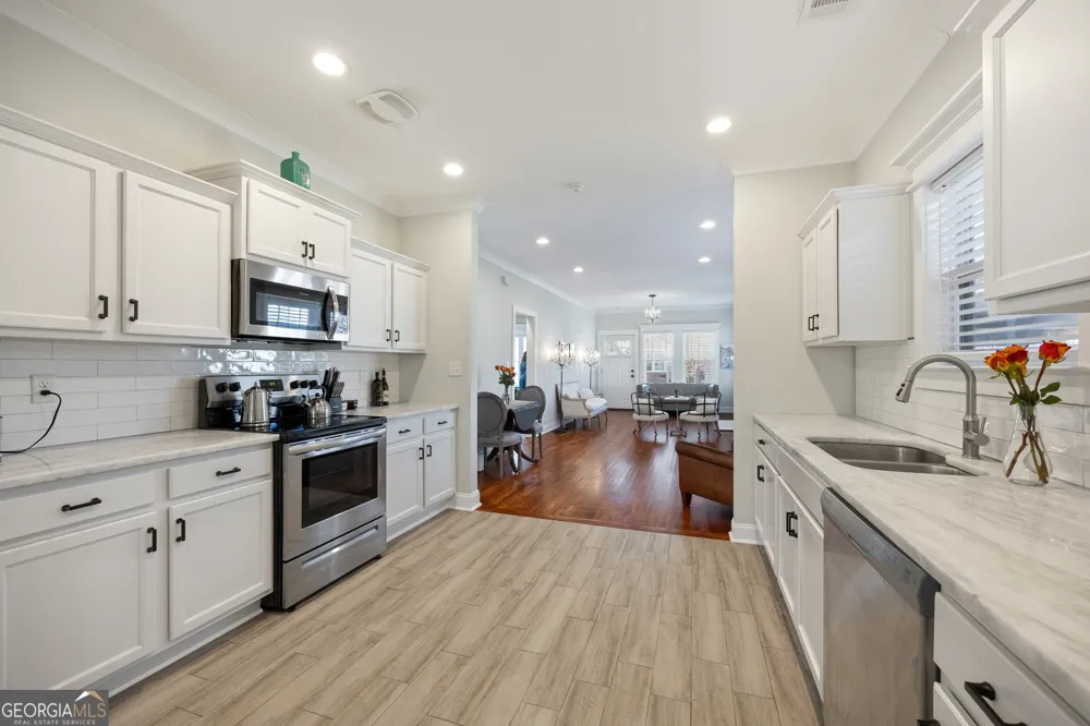 1116 E 40th ST Savannah, GA 31404