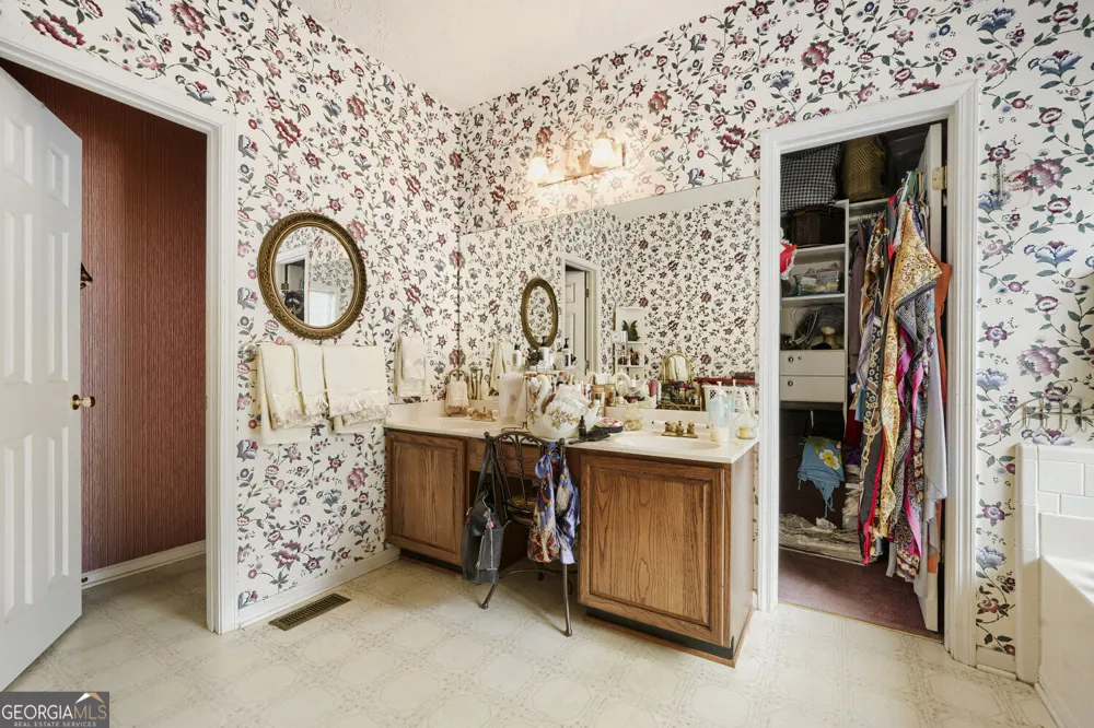 235 Saddle Bridge DR Johns Creek, GA 30022