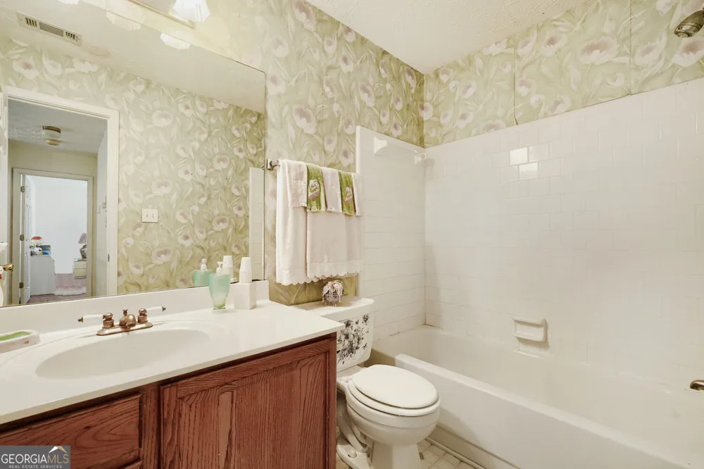 235 Saddle Bridge DR Johns Creek, GA 30022