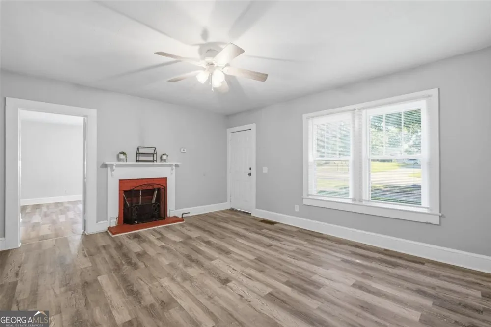 7 Grove ST Aragon, GA 30104