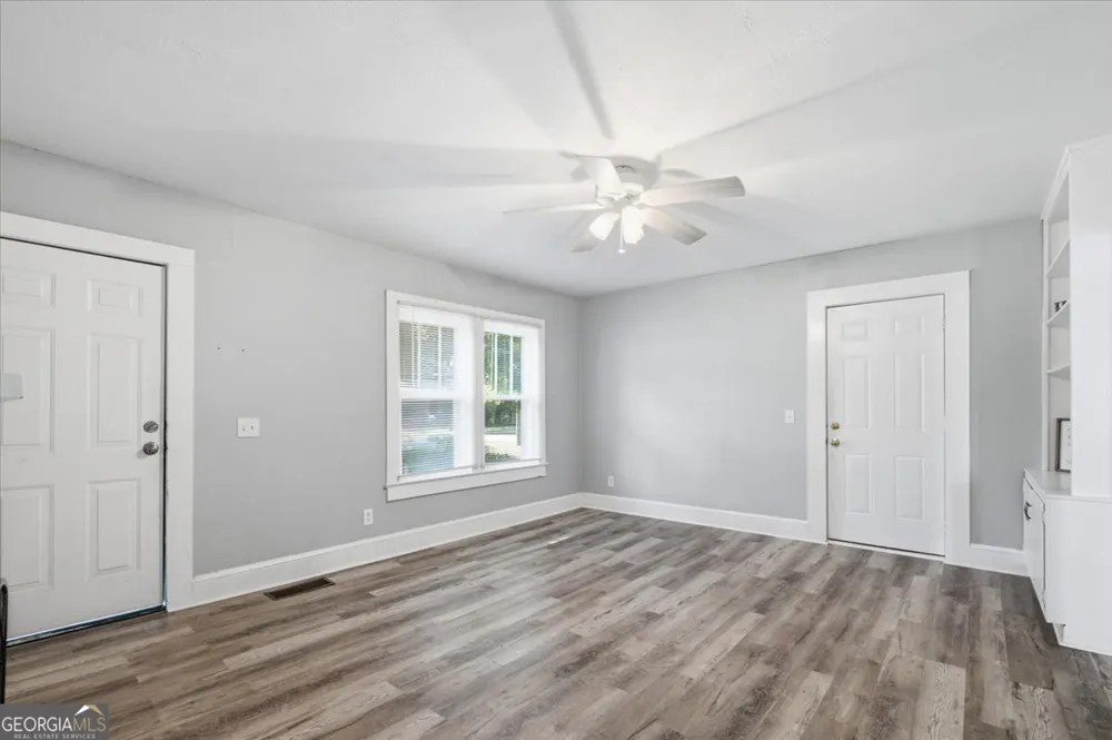 7 Grove ST Aragon, GA 30104