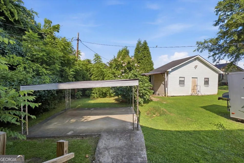 7 Grove ST Aragon, GA 30104