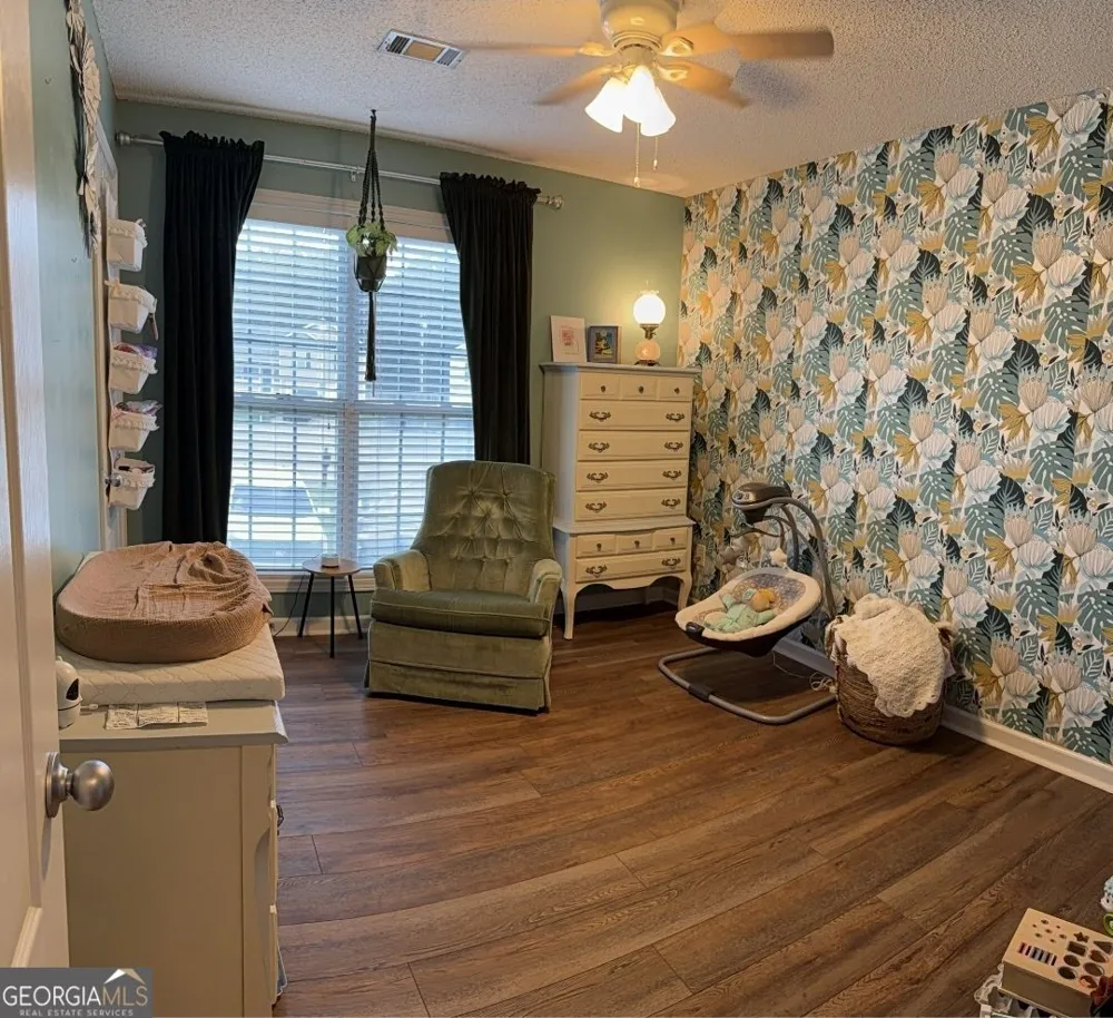 18 J & J DR Lavonia, GA 30553
