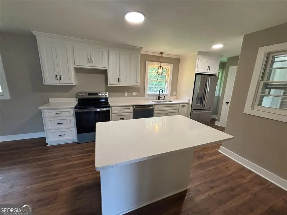 115 Pineview LN Hartwell, GA 30643