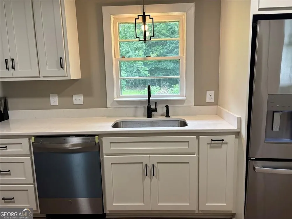 115 Pineview LN Hartwell, GA 30643