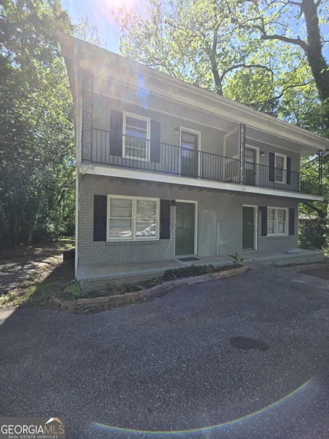 320 Vine ST