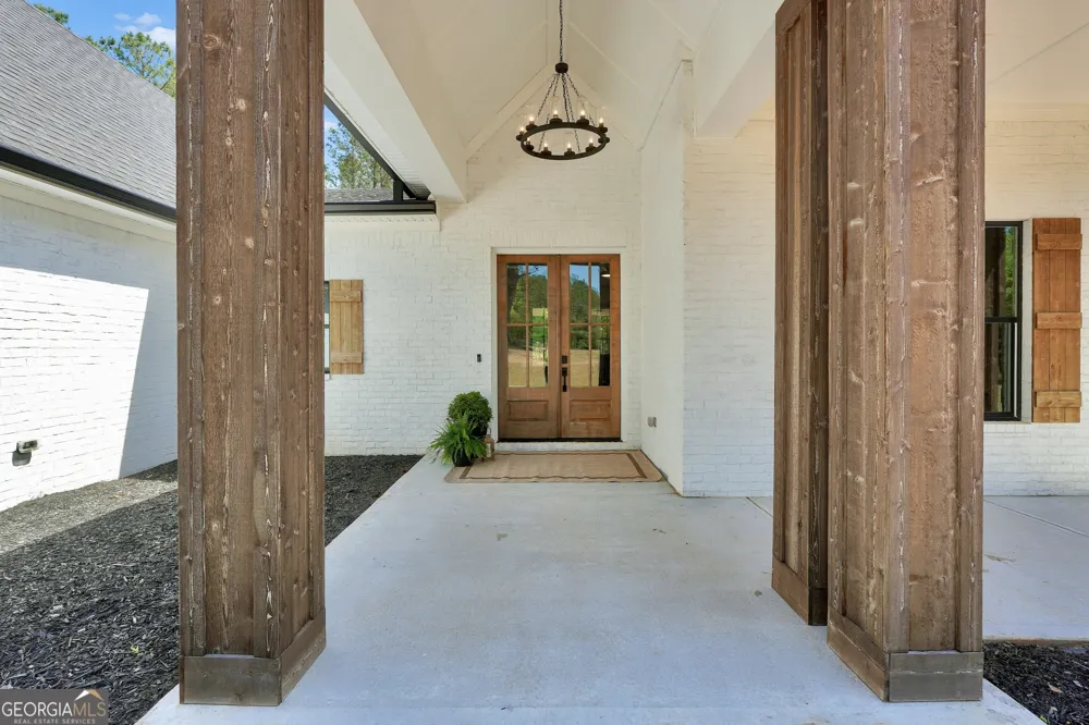 787 Silver Dollar RD Milner, GA 30257