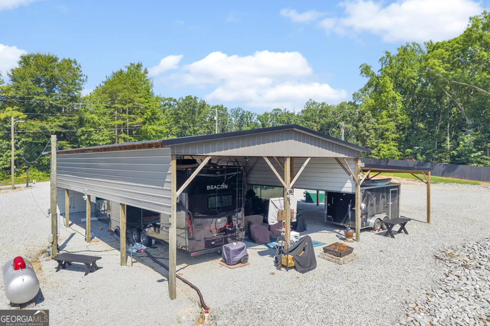 15 Teasley CV Hartwell, GA 30643