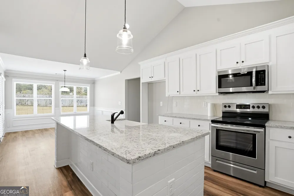 649 Tanners Bridge RD Bethlehem, GA 30620