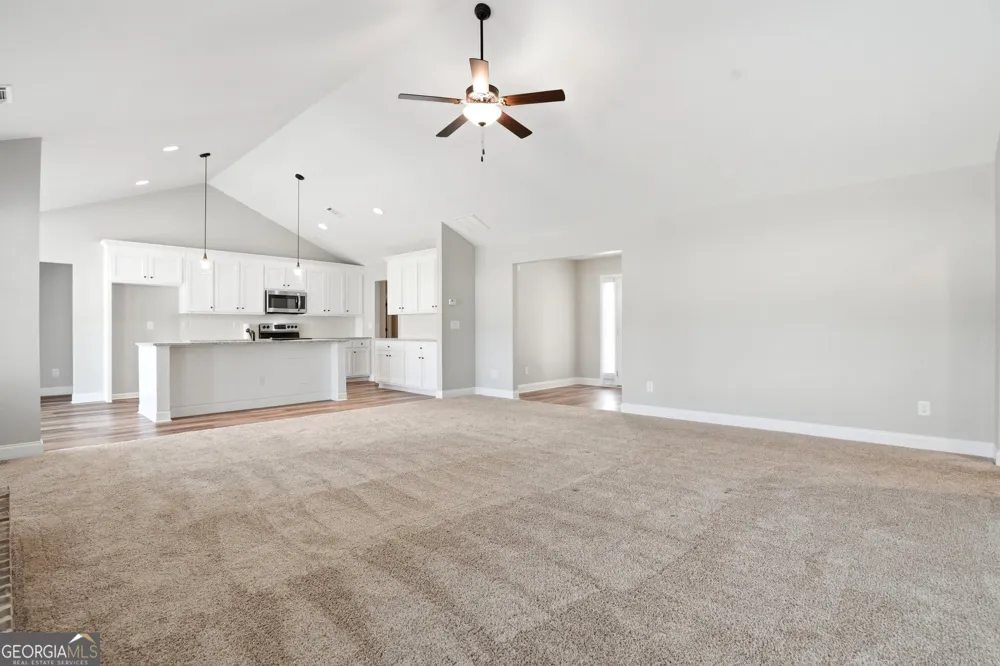 649 Tanners Bridge RD Bethlehem, GA 30620