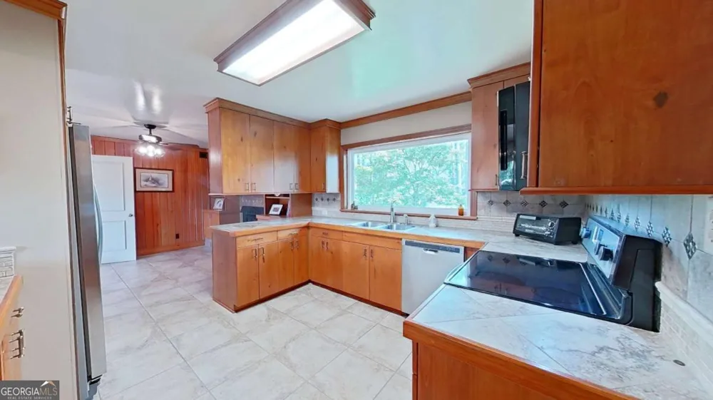 300 Betty ST Thomasville, GA 31792