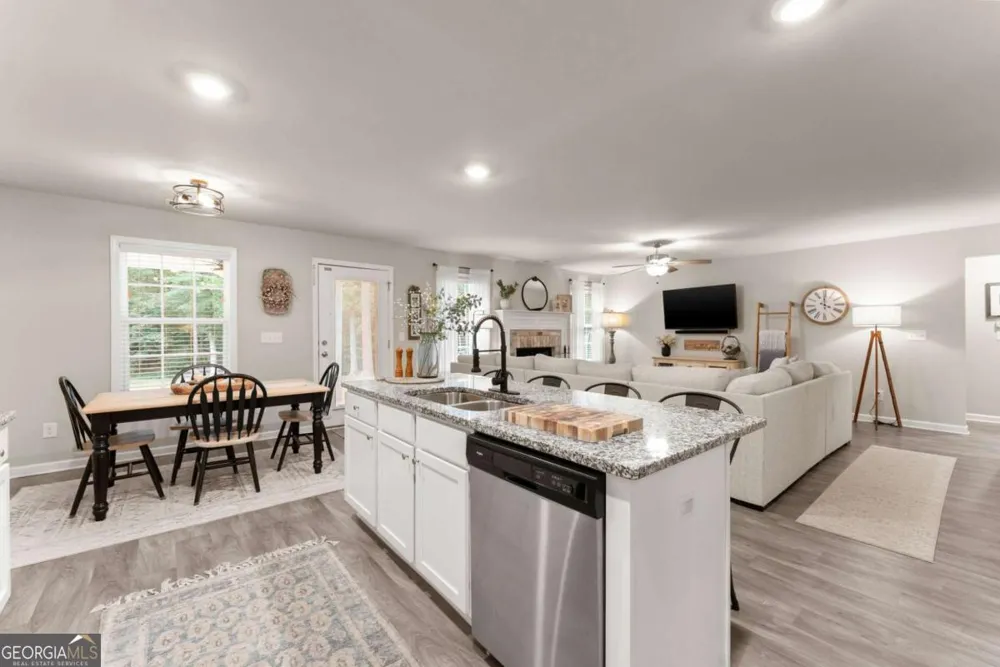 121 Mountain Creek DR Maysville, GA 30558