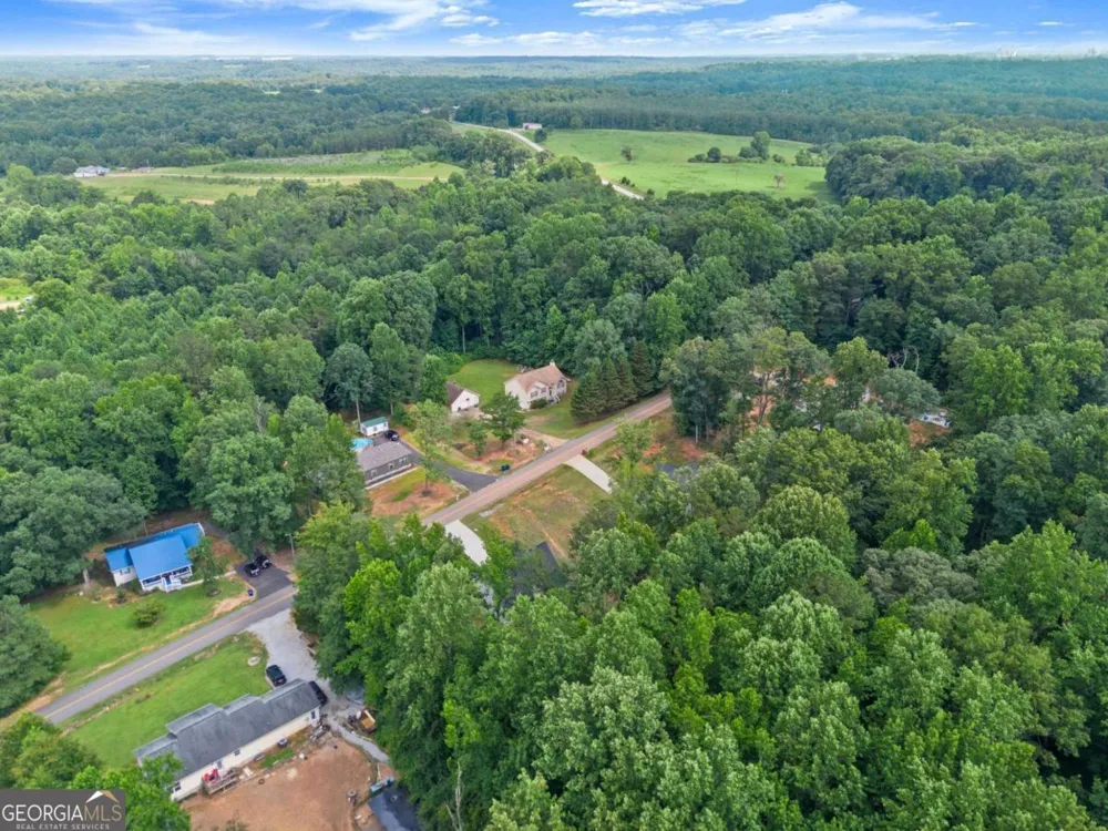 121 Mountain Creek DR Maysville, GA 30558