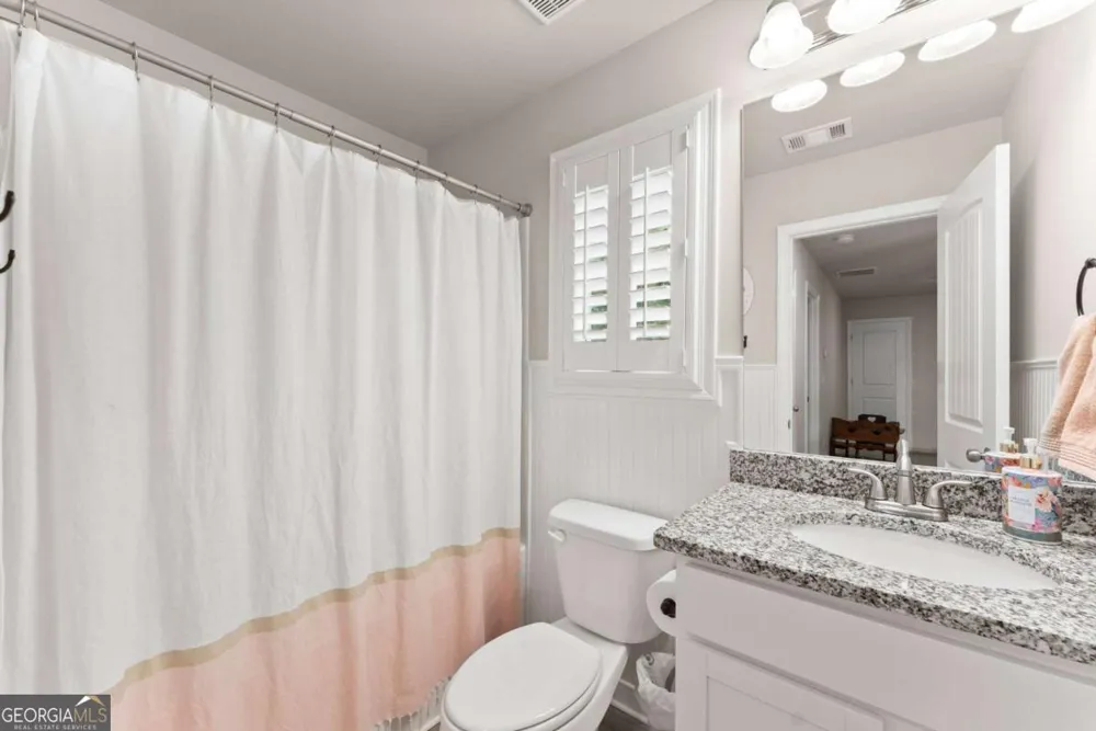 121 Mountain Creek DR Maysville, GA 30558