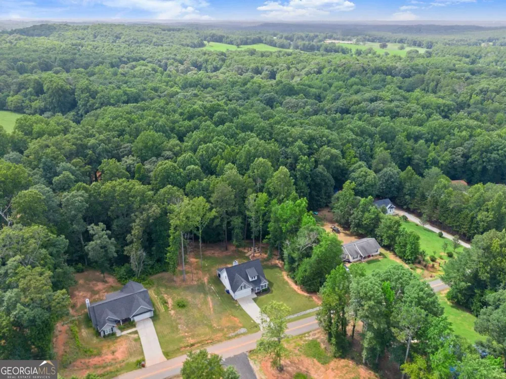 121 Mountain Creek DR Maysville, GA 30558