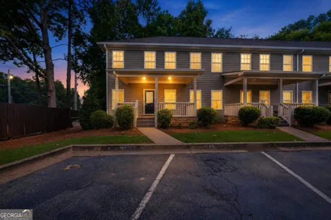 101 Port Laz LN