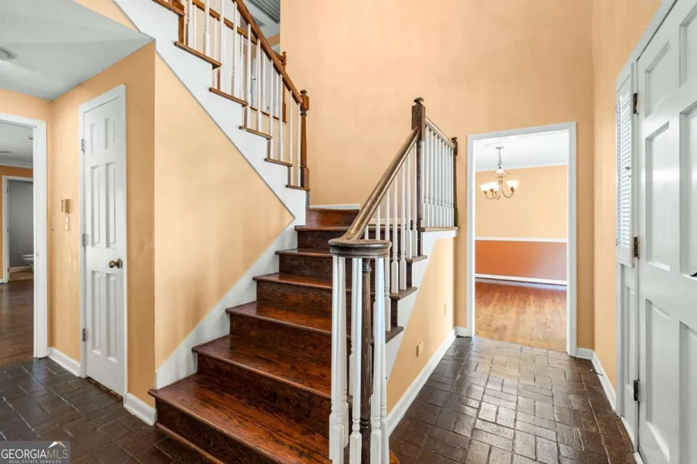 6802 Ellis DR Columbus, GA 31904
