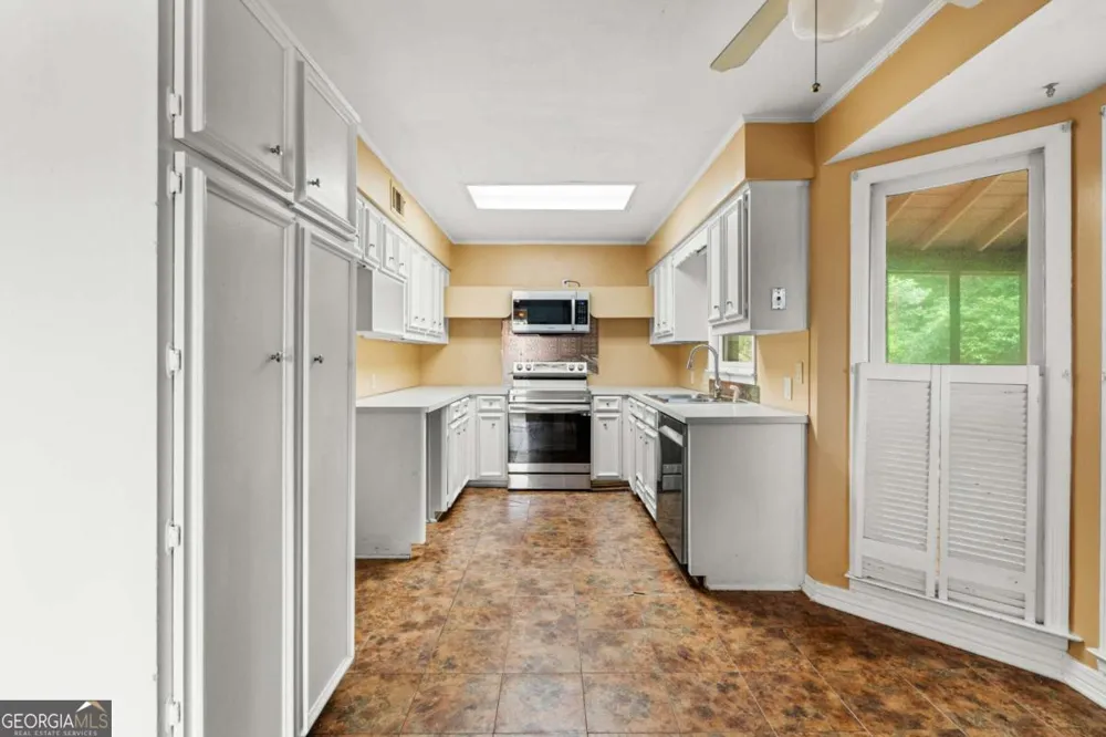 6802 Ellis DR Columbus, GA 31904