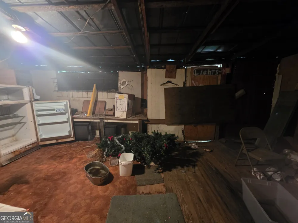 374 Smith RD Newnan, GA 30263