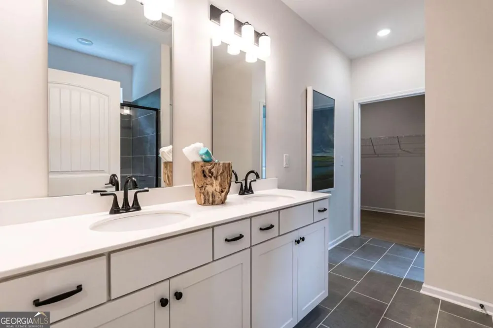 202 Antiquity CIR Perry, GA 31069