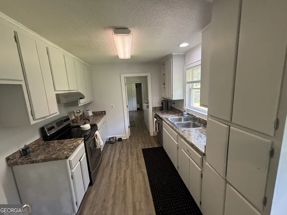 127 Little Rocky Creek RD Danville, GA 31017