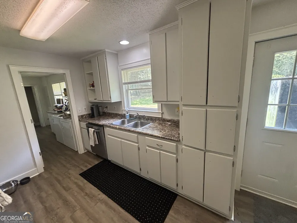127 Little Rocky Creek RD Danville, GA 31017