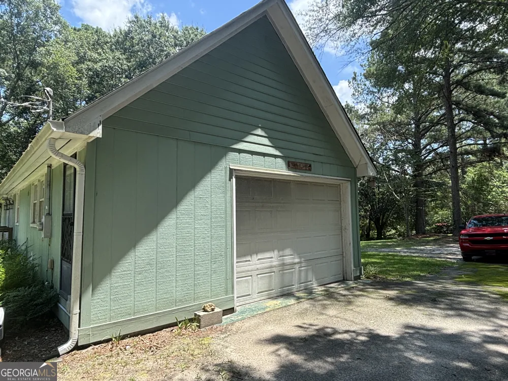 127 Little Rocky Creek RD Danville, GA 31017