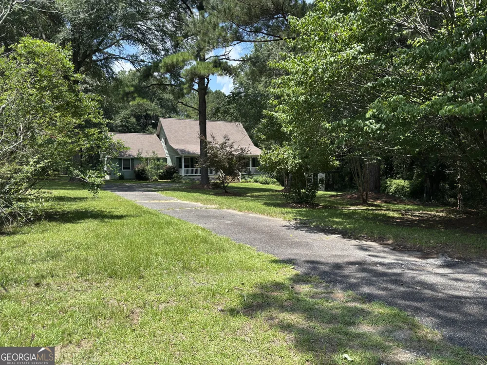 127 Little Rocky Creek RD Danville, GA 31017