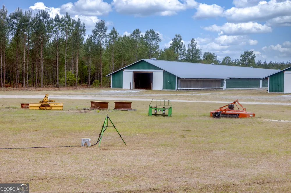 2474 Rushing Boone RD Reidsville, GA 30453