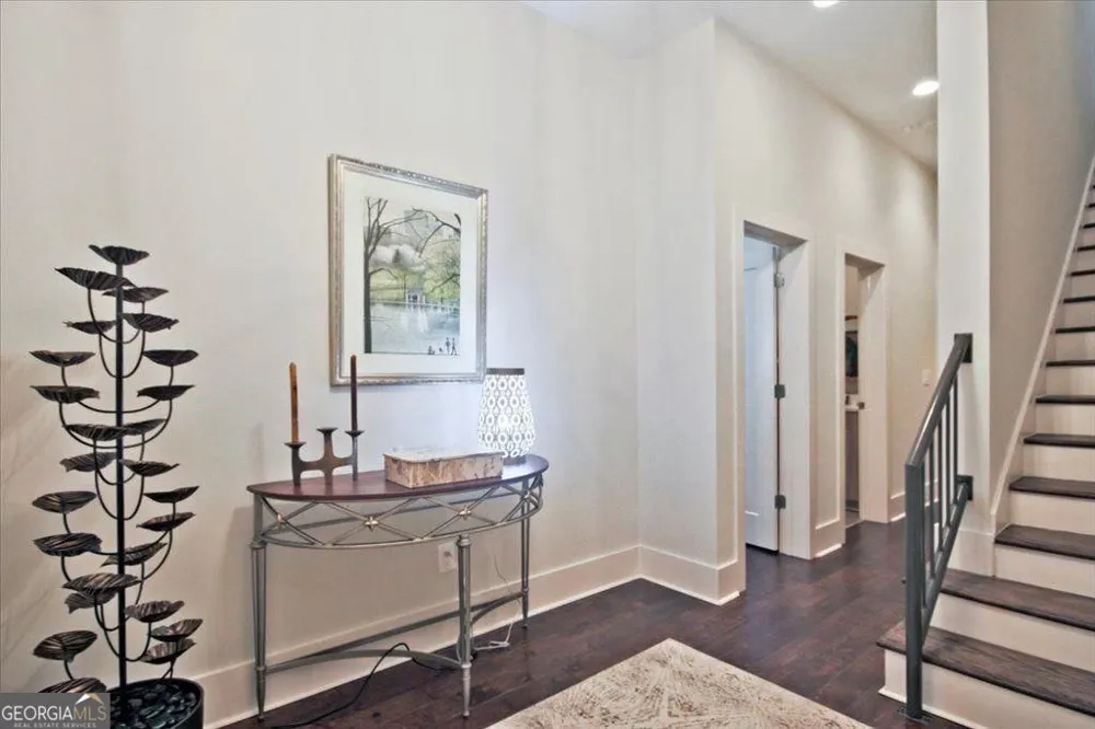104 Canton WAY Roswell, GA 30075