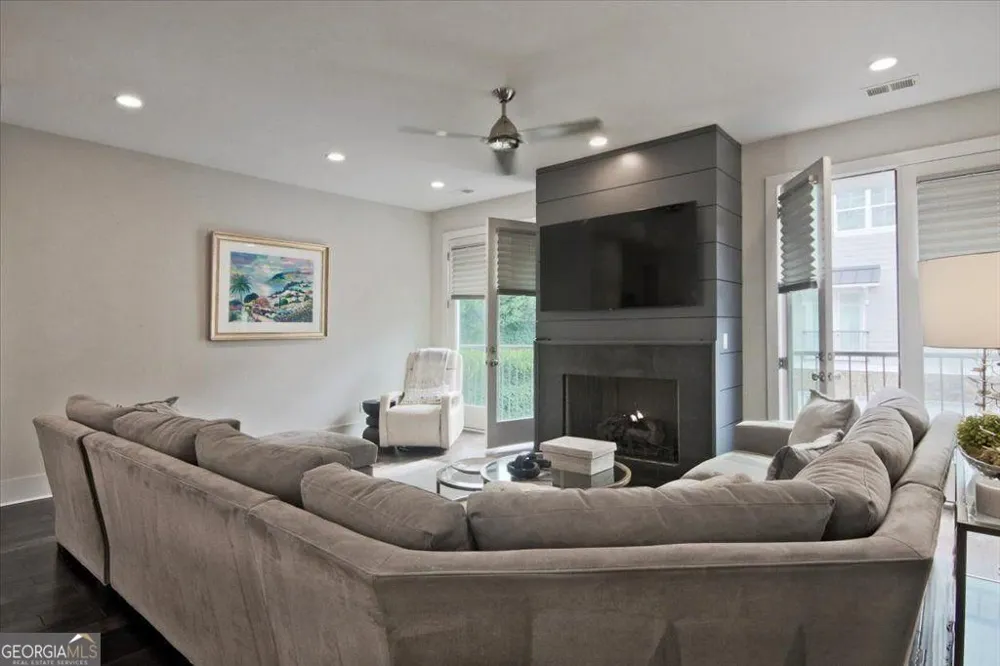 104 Canton WAY Roswell, GA 30075