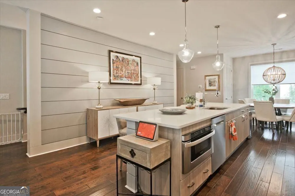 104 Canton WAY Roswell, GA 30075