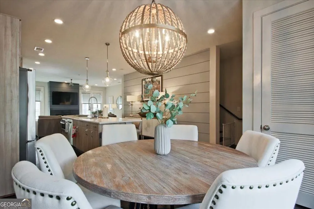104 Canton WAY Roswell, GA 30075